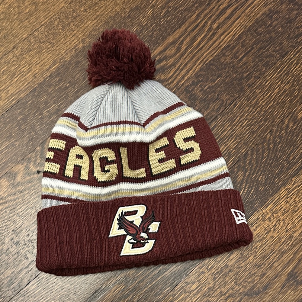 New Era Boston College Eagles Pom Beanie - Maroon, Cream & Gray